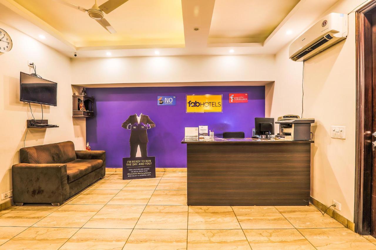 Fabhotel Daffodil Huda City Center Gurgaon Dış mekan fotoğraf